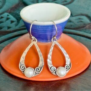Vintage Artisan Israel Silver and Freshwater Pearl Drop Earrings